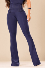 Calça Flare com Cinto Empina Bumbum Azul Marinho